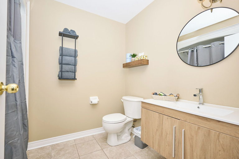Bathroom 3, Nine Vines Hotel, Niagara