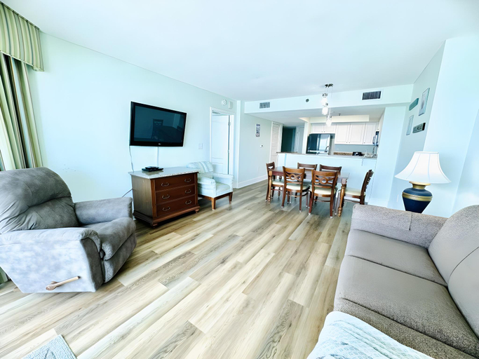 Others 5, Oceanfront Gem, Horry