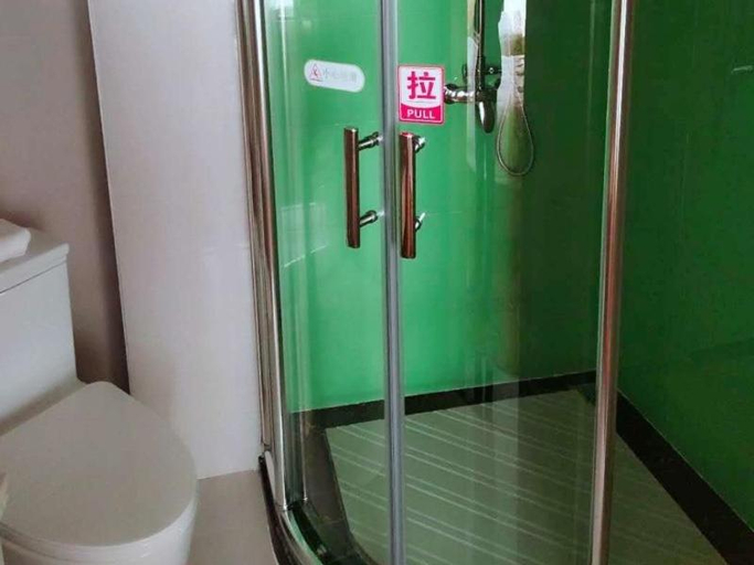 Bathroom 5, GreenTree Inn Linxia Autonomous Prefecture Linxia Oxford River Avenue Express Hotel, Linxia Hui