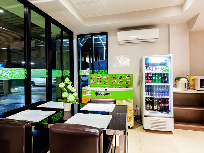 Food & Drinks 5, D Day Suite Mengjai, Huai Kwang
