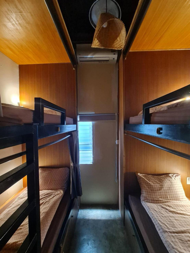 Bedroom 3, Non House Hostel, Phra Nakhon