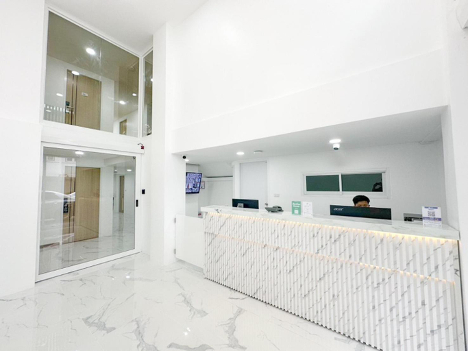 Public Area 2, H-Banaat Hotel near Yanhee Hospital, Bang Plad