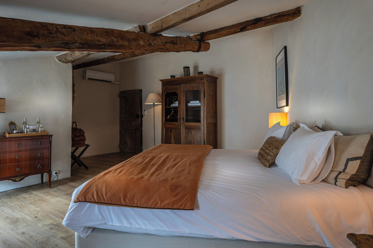 Bedroom 5, La Chapelle sur la Sorgue, Vaucluse