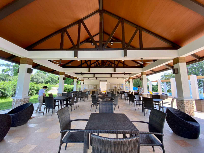 Food & Drinks 4, Crusoe Cabins Costa Azalea, Samal City