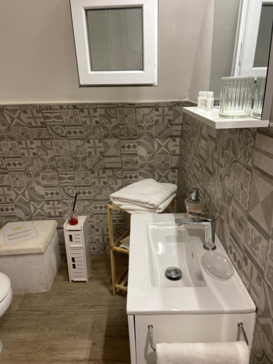 Bathroom 5, Pietra Viva room, Bari