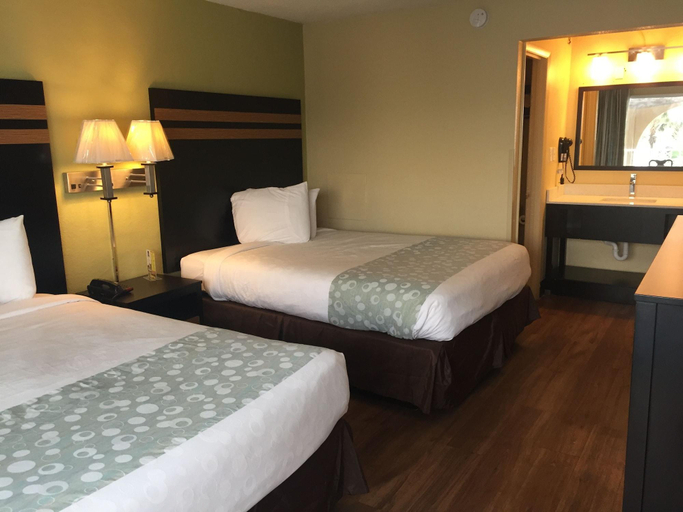 Bedroom 2, Blu Atlantic Hotel & Suites, Horry