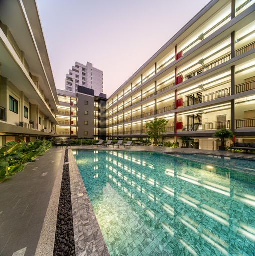 Sport & Beauty 5, Triple Four Bangkok, Ratchathewi