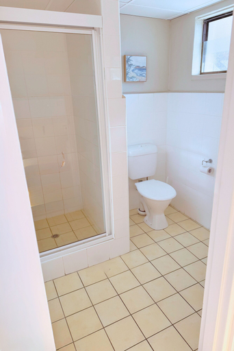 Bathroom 4, Yamba Sun Motel, Clarence Valley- Coast