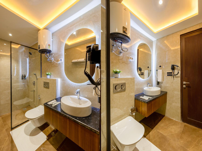 Bathroom 5, Saltstayz Premier - Sector 50 & Golf Course Ext Road, Gurgaon