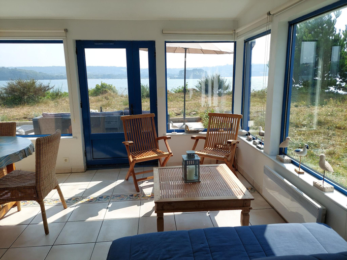 Others 4, Villa in Le Faou with Panoramic Sea Views, Finistère