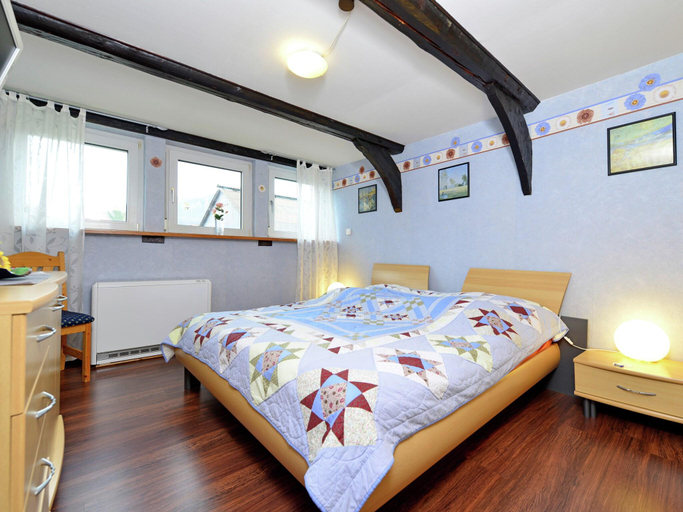 Bedroom 2, Apartment in Lowensen with terrace, Hameln-Pyrmont