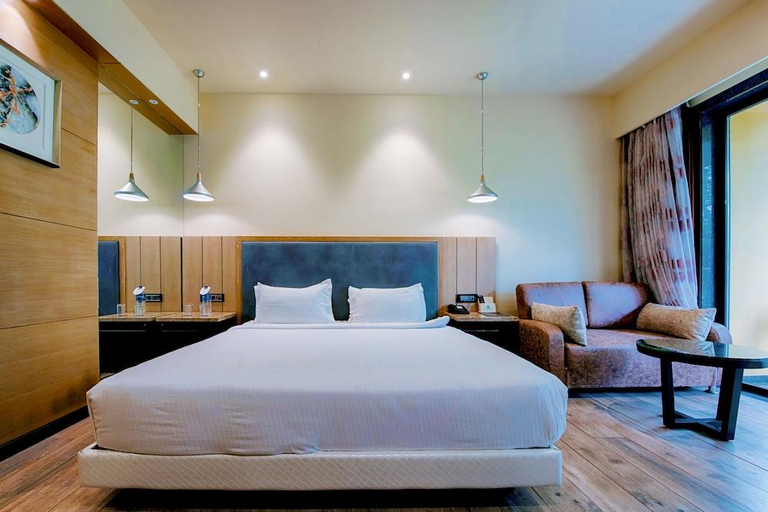 Bedroom 3, Crescent Spa & Resorts, Indore