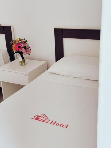 Bedroom 2, Arpini Hotel, Rio Grande