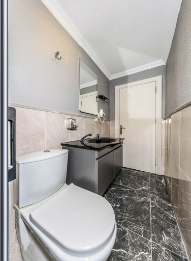 Bathroom 5, La Pera Suites Hotel, Beyoğlu