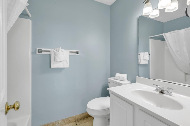 Bathroom 3, A Place at the Beach - Windy Hill, Horry