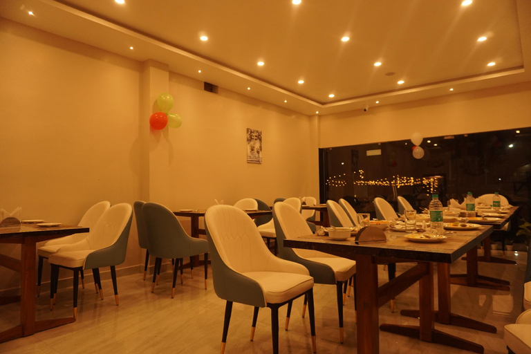 Food & Drinks 3, D Royal Palm, Jorhat