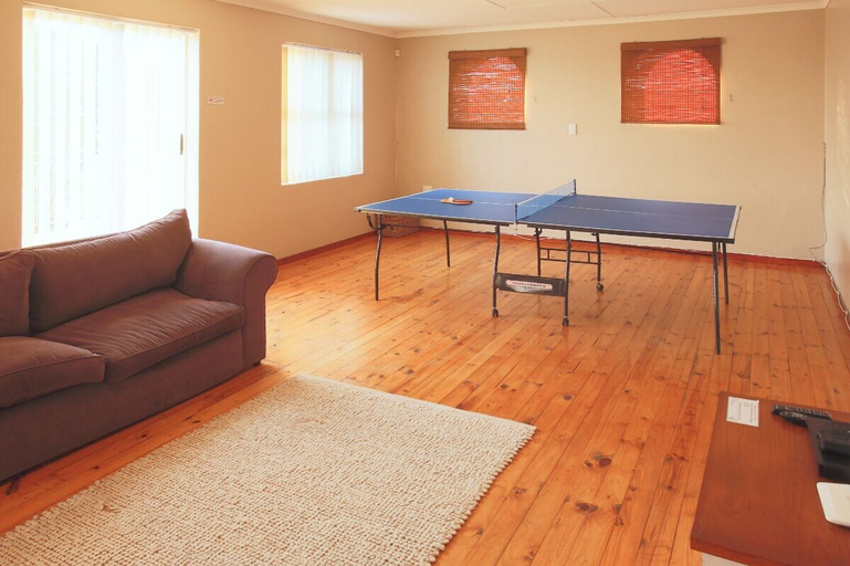 Others 5, Fairway 2, Langebaan 6-sleeper, West Coast