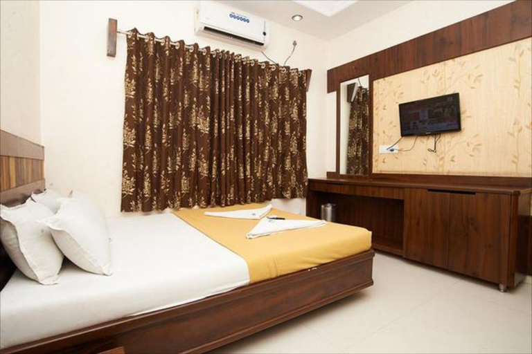 Bedroom 5, Malhar Grand, Pune