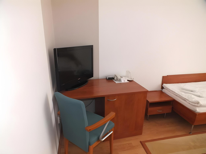 Bedroom 3, Hotel Artin, Bardejov