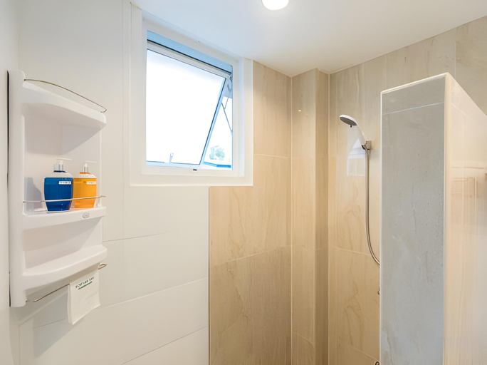 Bathroom 5, S44ROOM, Khlong Toey