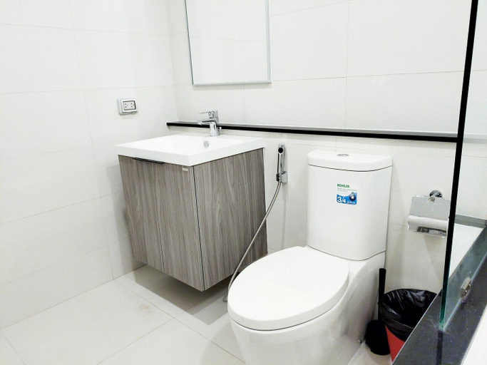 Bathroom, Bangkok&Pool&BTS Asoke&MRT Sukhumvit&+2B(4ppl(20), Khlong Toey