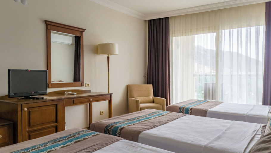 Bedroom 3, SCALA NUOVA BEACH HOTEL, Kuşadası