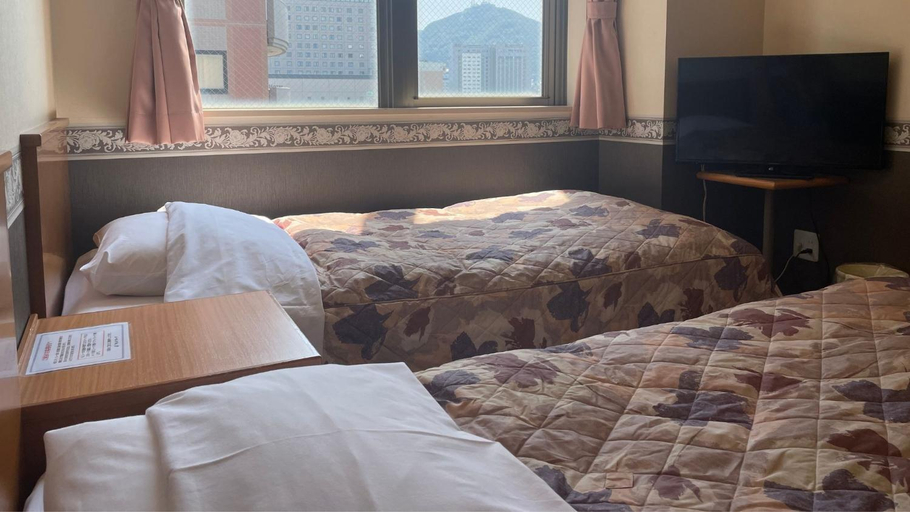 Bedroom 2, Hakodate Hotel Ekimae - Vacation STAY 91822v, Hakodate