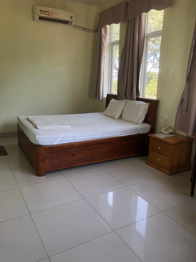 Bedroom 3, The Sky Hotel, Thống Nhất