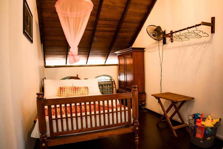 Others 3, Dutch Wall Fort, Galle Four Gravets