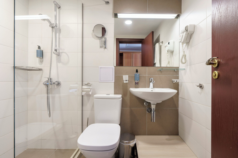 Bathroom 5, AluaSun Helios Beach – All Inclusive, Nesebar