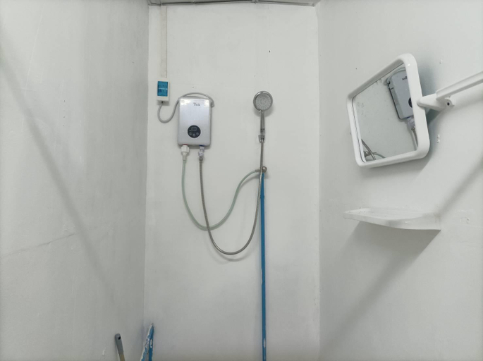 Bathroom 2, Rendezvous 60-1 Sukhumvit HOSTEL, Phra Khanong