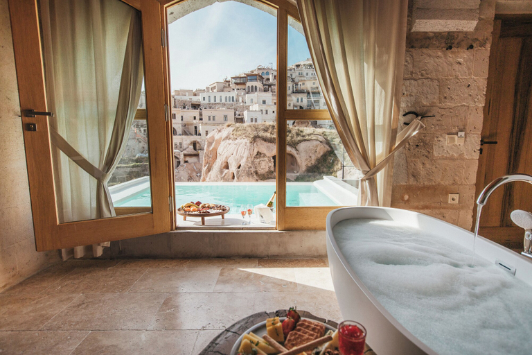 Bathroom 5, Millstone Cave Suites, Nevşehir