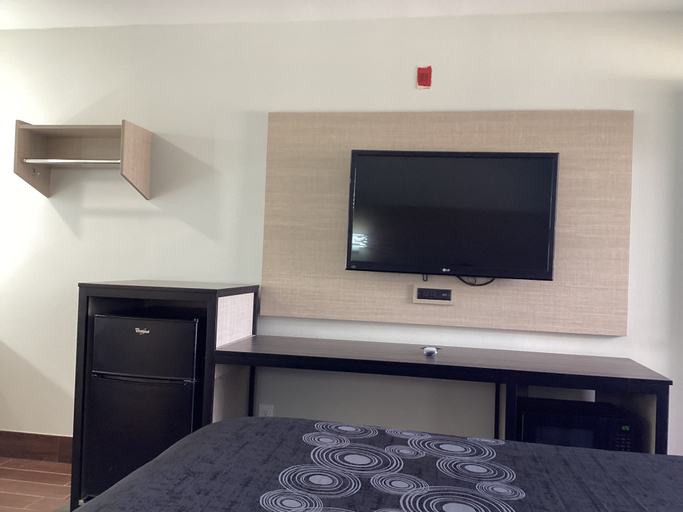 Bedroom 2, Mayfair Inn Ontario Airport, San Bernardino