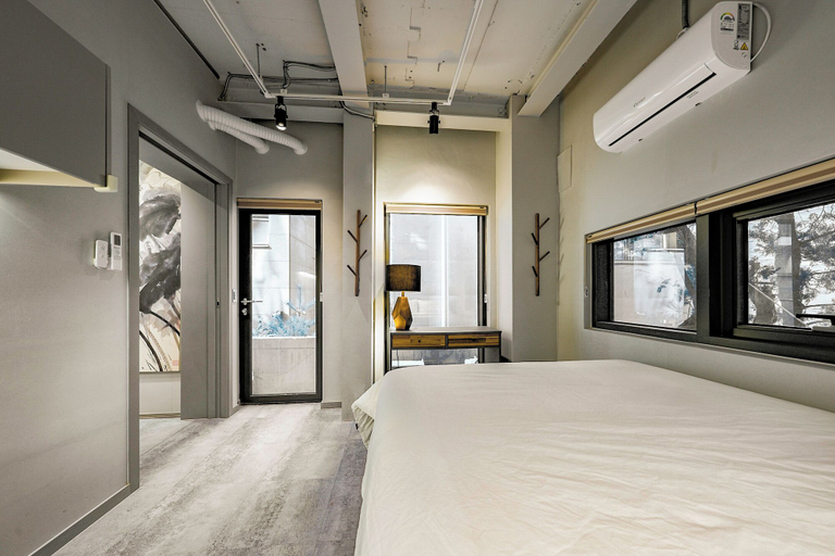 Room 4, B9 Tailor Serviced Home near Hongik Univ, Mapo