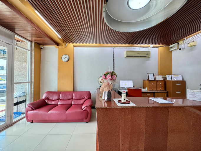 Public Area 2, Nicha Residence Hotel, Din Dang