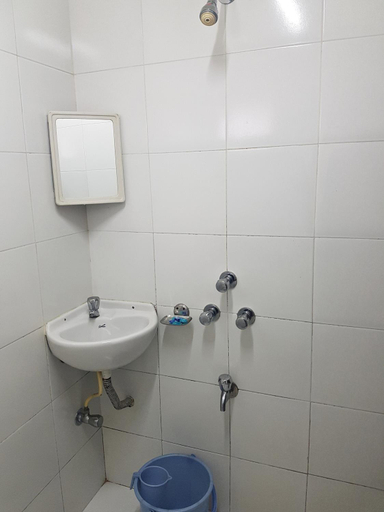 Bathroom 4, KUMKUM, Mumbai City