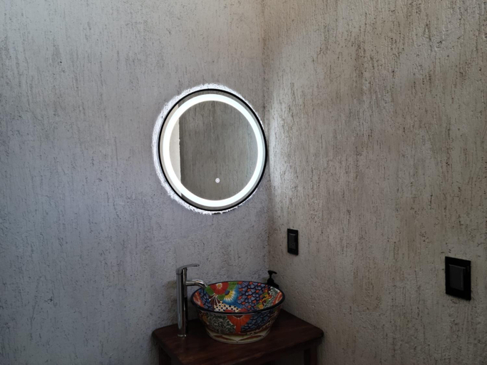 Bathroom 4, Puerta Del Cielo, Progreso