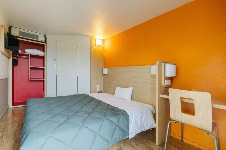 Bedroom 4, Premiere Classe Creil, Val-d'Oise