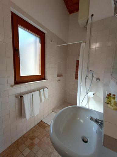 Bathroom, Residence Molino di Mare, Foggia