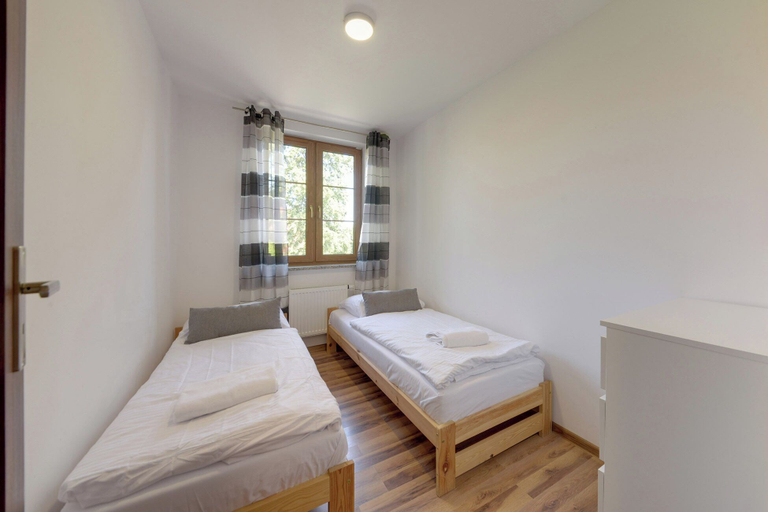 Bedroom 3, RentPlanet - Apartamenty Nadrzeczna, Jelenia Góra