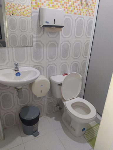 Bathroom 4, Hotel Calarca N1, Montería