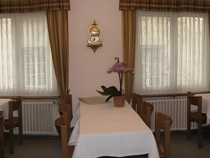 Food & Drinks 3, Hotel Elite Self-Check-in, Sankt Gallen