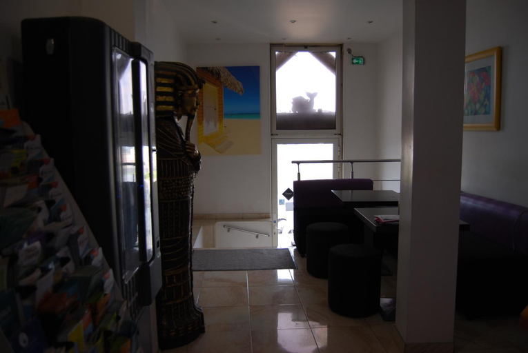 Public Area 2, Hotel Azur, Alpes-Maritimes