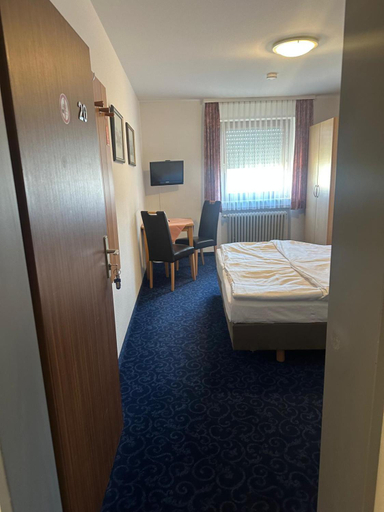 Bedroom 4, Hotel Alt Nürnberg, Mannheim