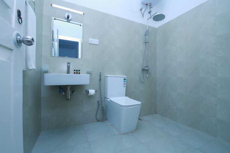 Bathroom 5, Palazzo Lake Gregory, Nuwara Eliya