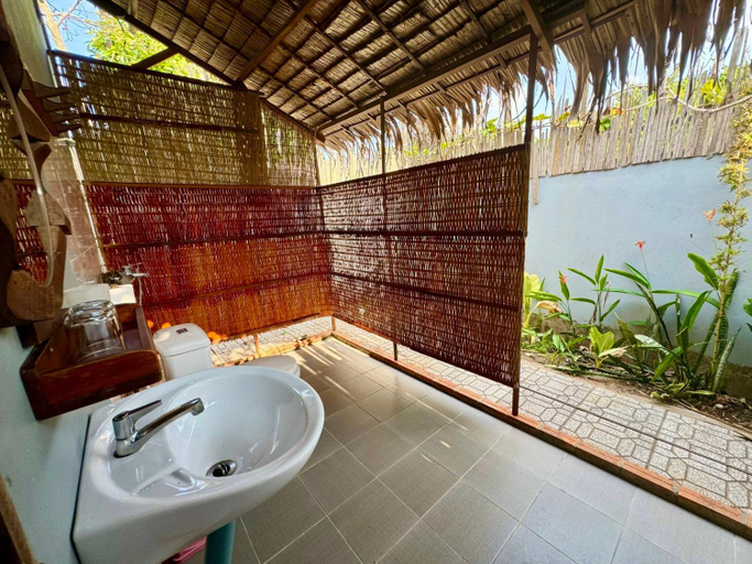 Bathroom 3, Flower Boutique Lodge , Phong Điền