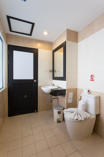 Bathroom 4, Star Hotel Patong, Phuket Island