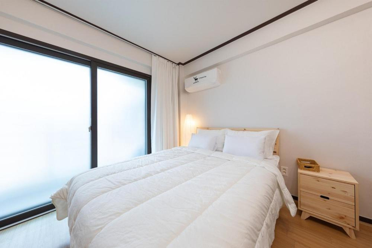Bedroom 2, Gangneung Marine Park Pension, Gangneung