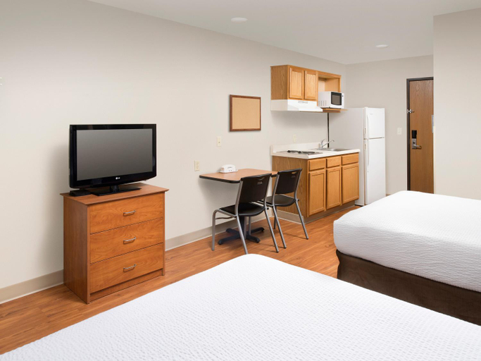 Bedroom 2, WoodSpring Suites Wilkes-Barre, Luzerne