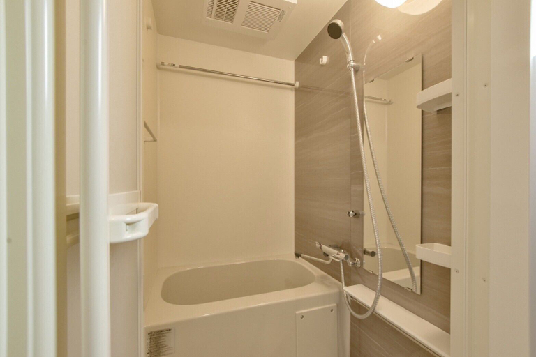 Bathroom 2, Bldg E. Tokyo, Sumida